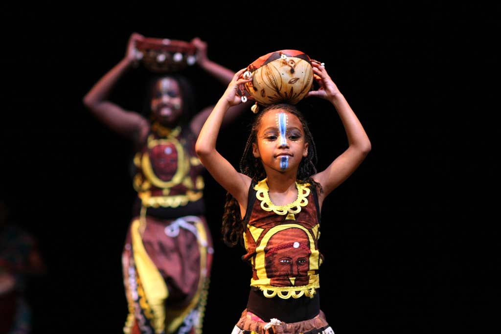 Afro Dance: обучение народным африканским танцам